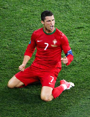 使他被冠以 使他被冠以