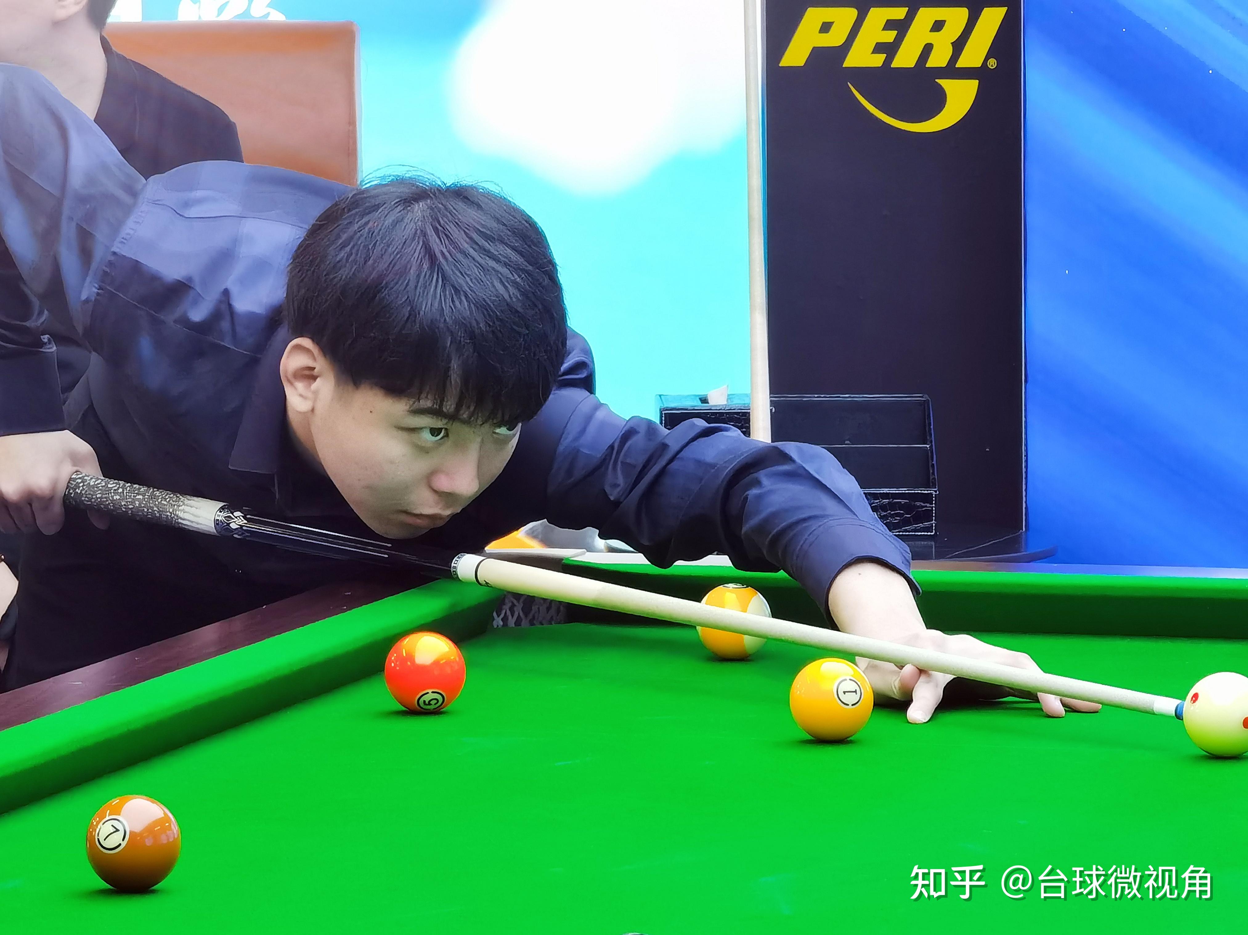 国足在防守 国足在防守