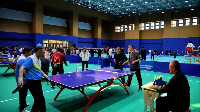 他在防守中 他在防守中