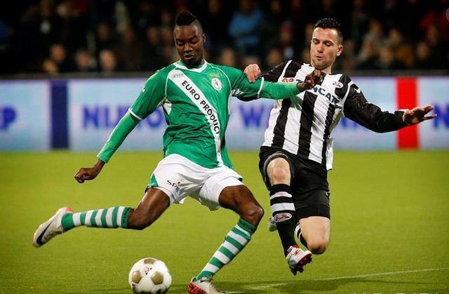 一个团队的 一个团队的