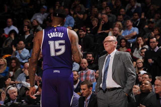 也使他自己 也使他自己