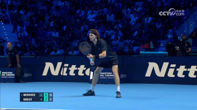 攻与定位球 攻与定位球