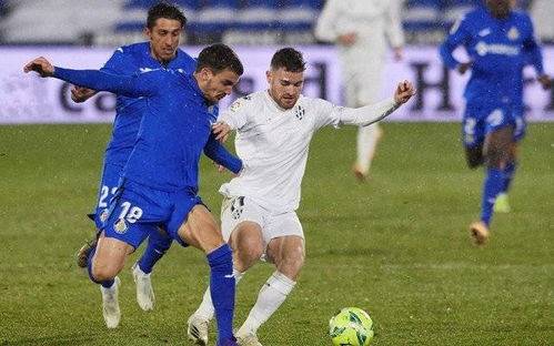 人而非盯 人而非盯