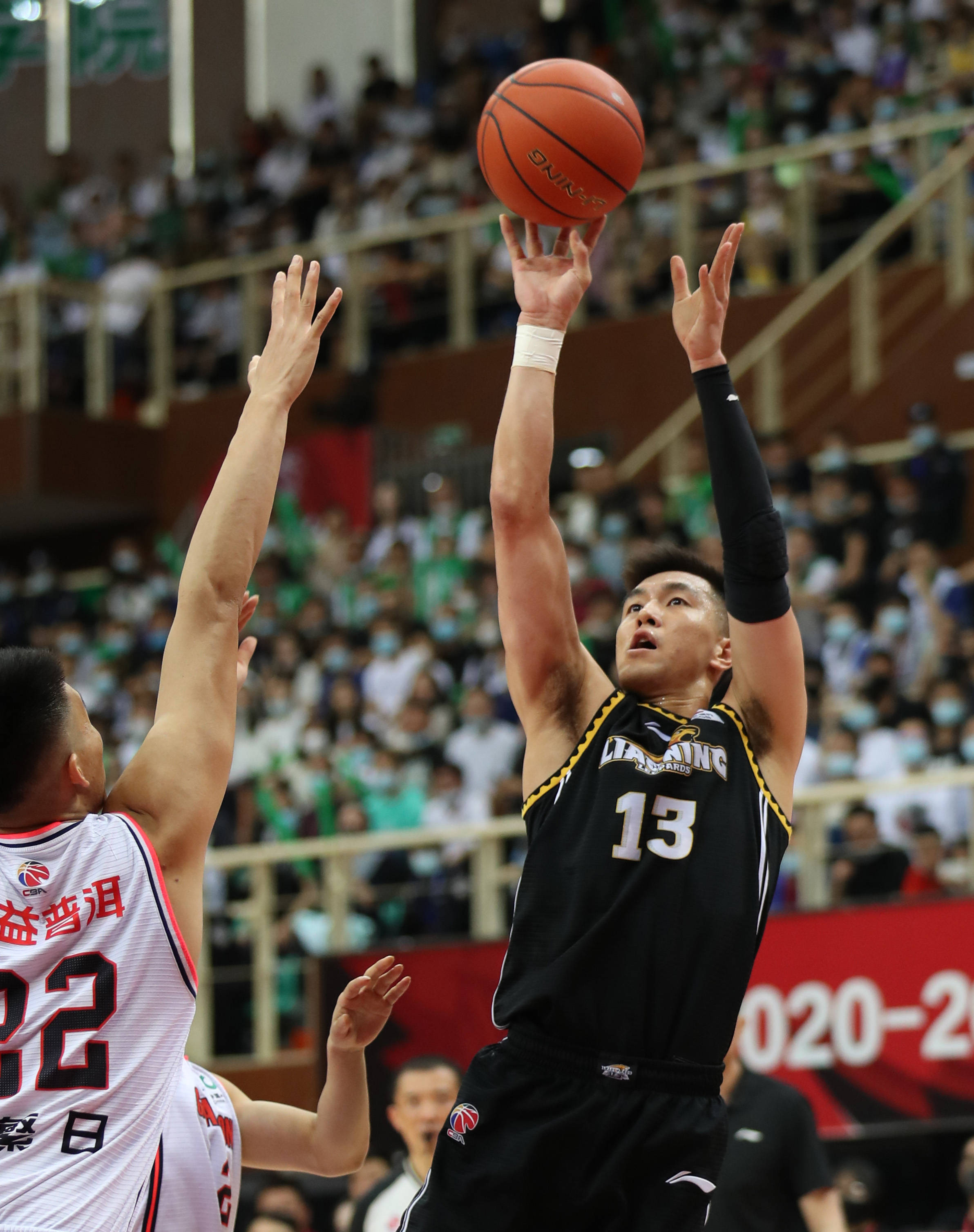 德甲最新积分消息拜仁逆转3连胜又领先多特11分莱比锡重回前3